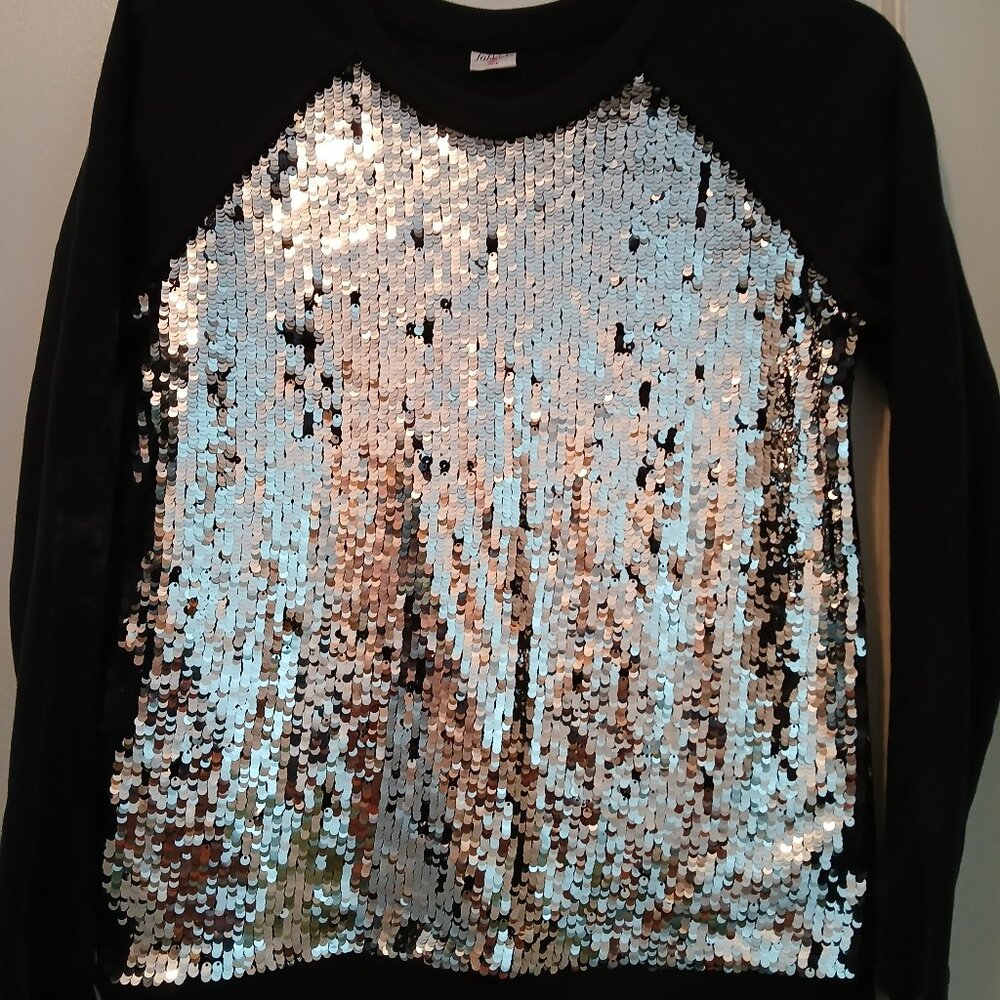 Black Silver Top